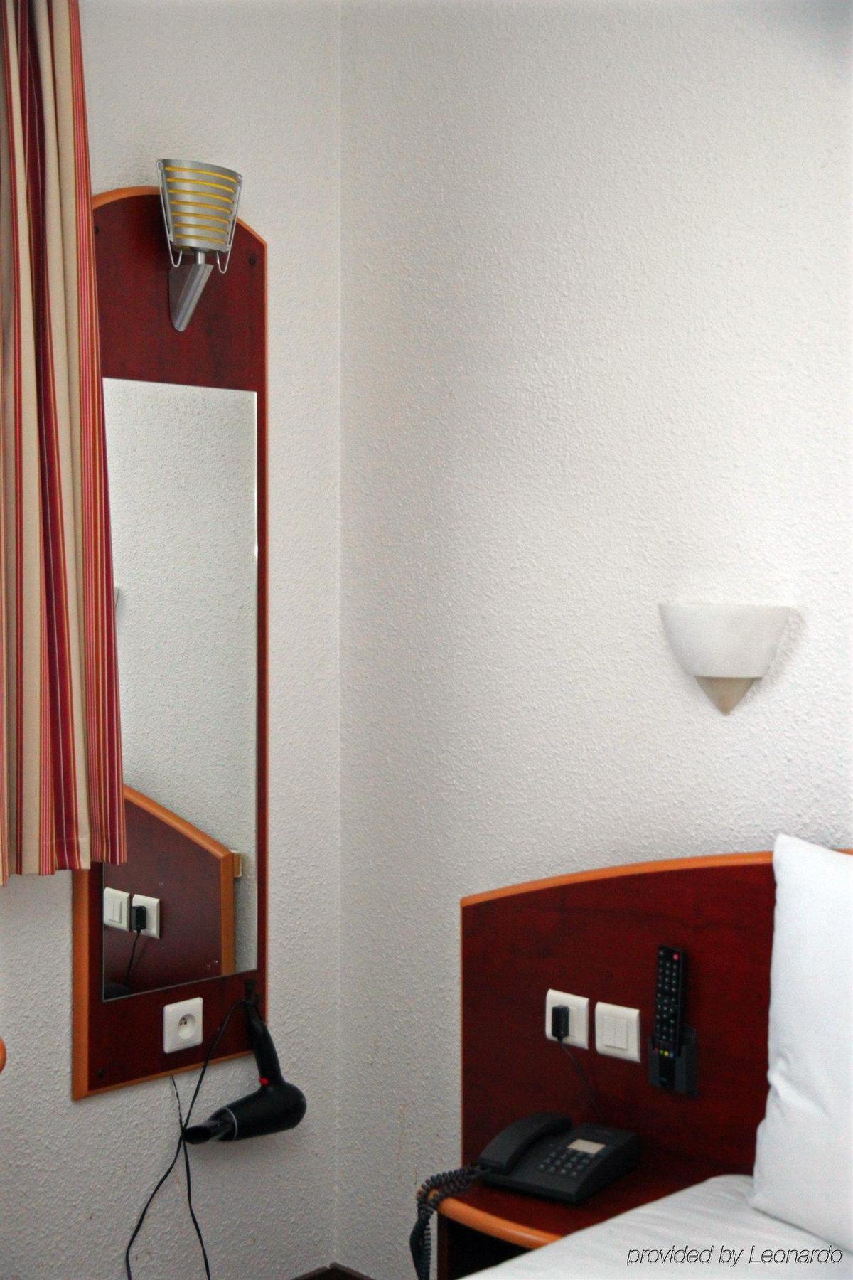 Comfort Hotel Grenoble Saint Egreve エクステリア 写真
